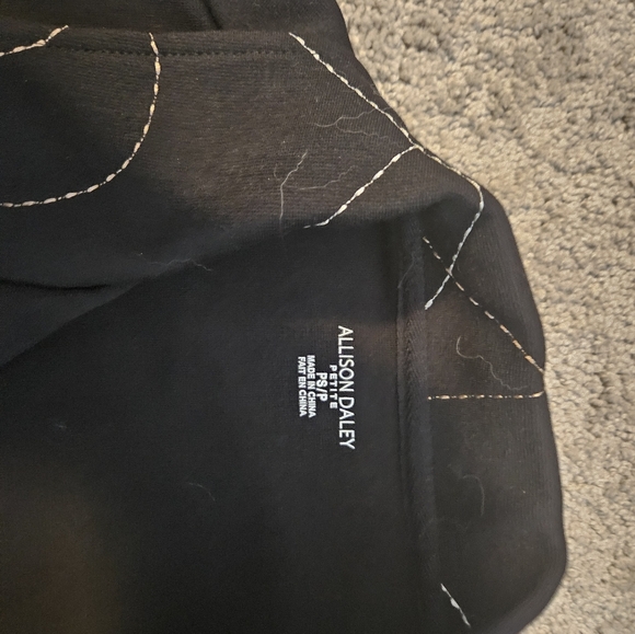 Barely worn nice elephant zebra graraffe jacket - Picture 3 of 9